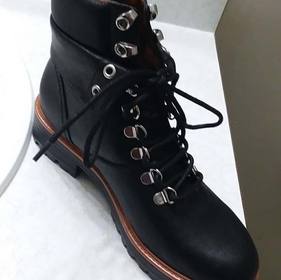 isaya combat boot